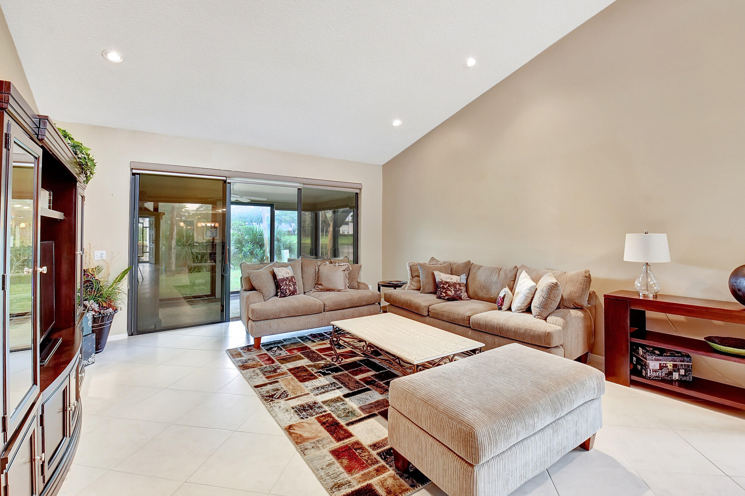 28 Eastgate Drive B