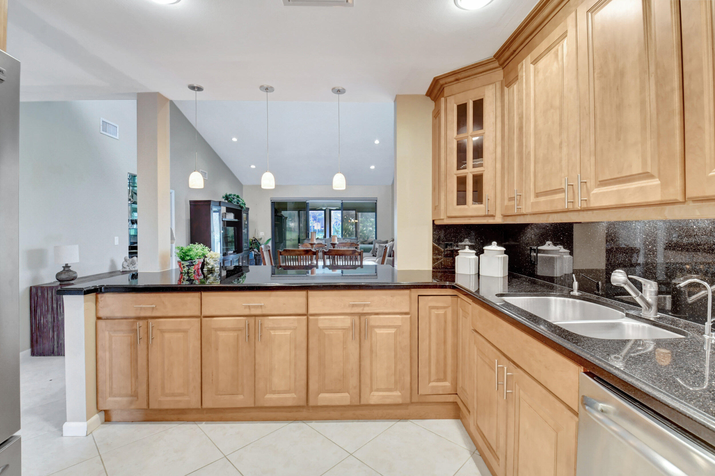 28 Eastgate Drive B