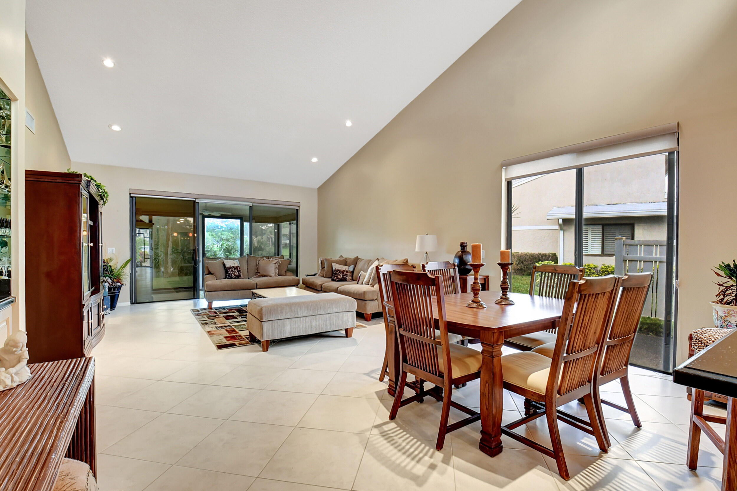 28 Eastgate Drive B