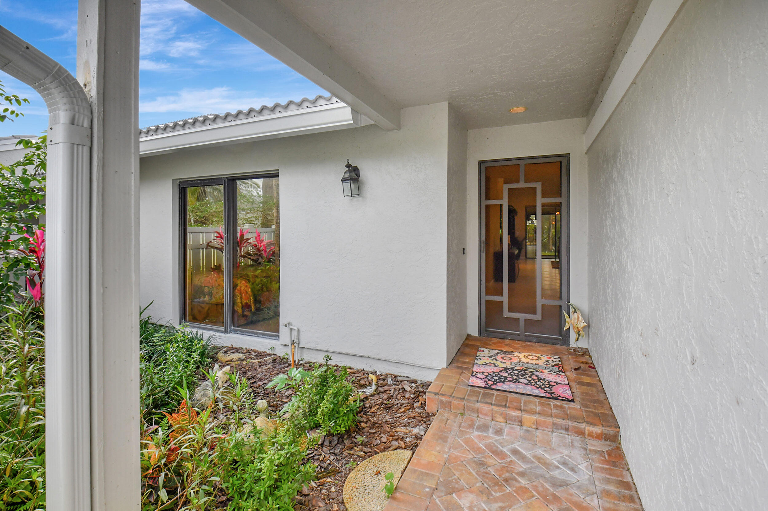 28 Eastgate Drive B