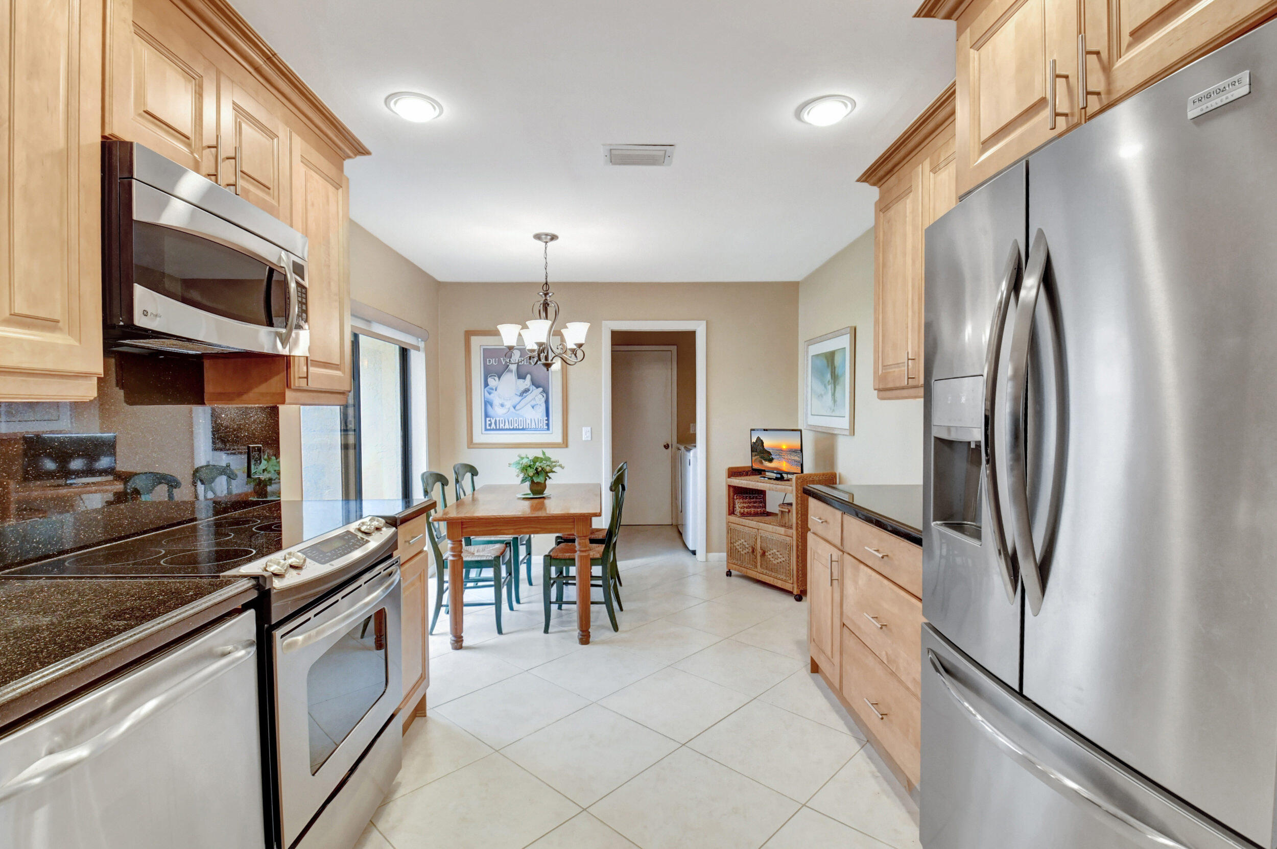 28 Eastgate Drive B