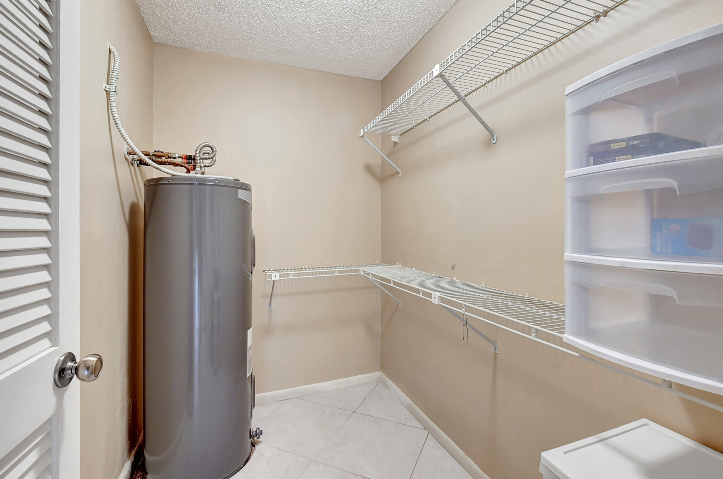 28 Eastgate Drive B
