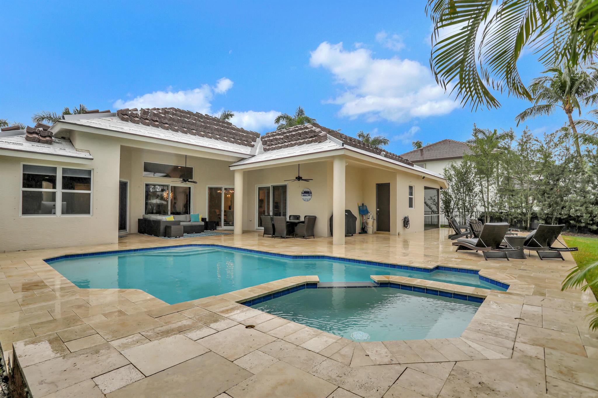 21359 Falls Ridge Way