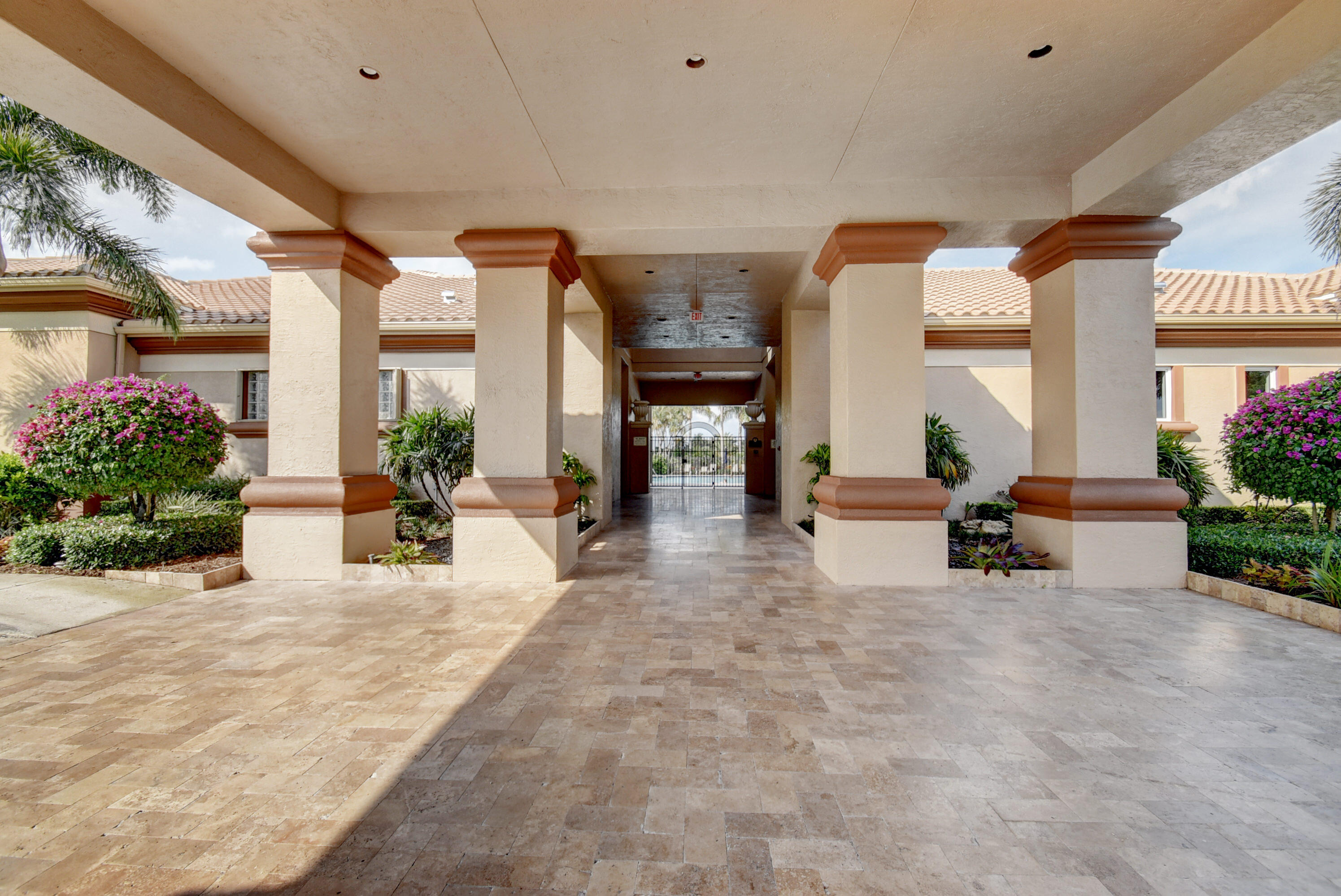 21359 Falls Ridge Way