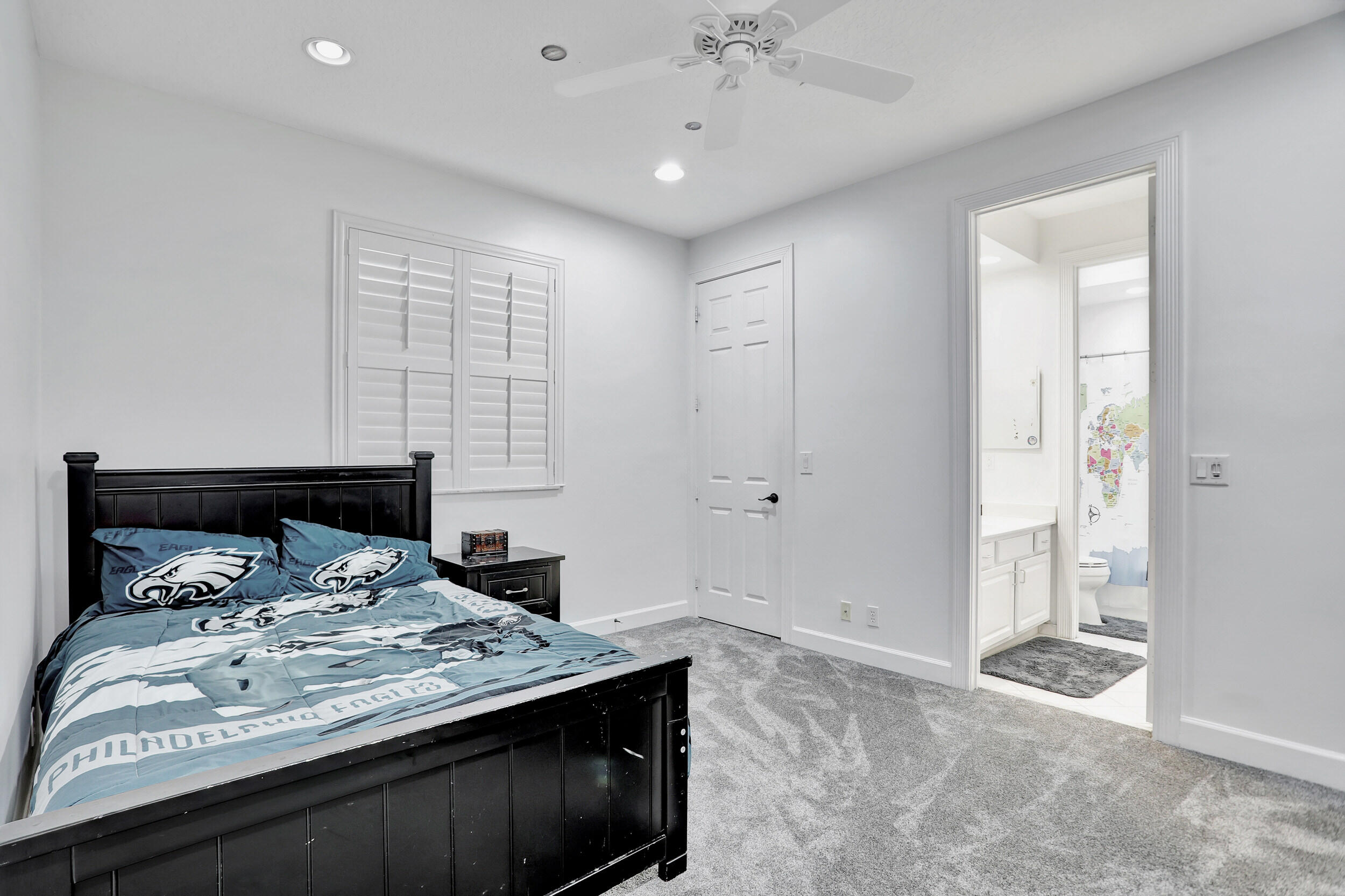 21359 Falls Ridge Way