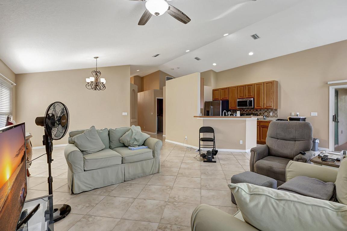 849 NW Waterlily Place, Jensen Beach