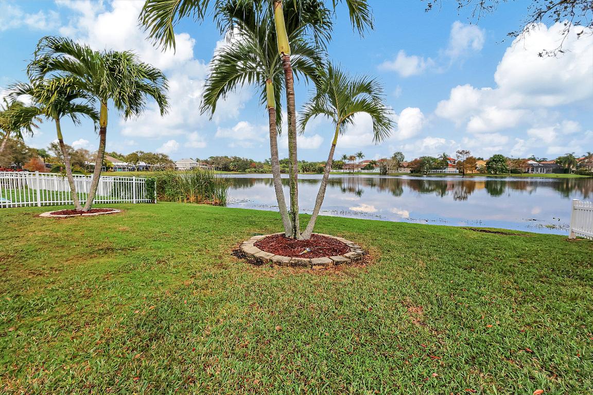 849 NW Waterlily Place, Jensen Beach