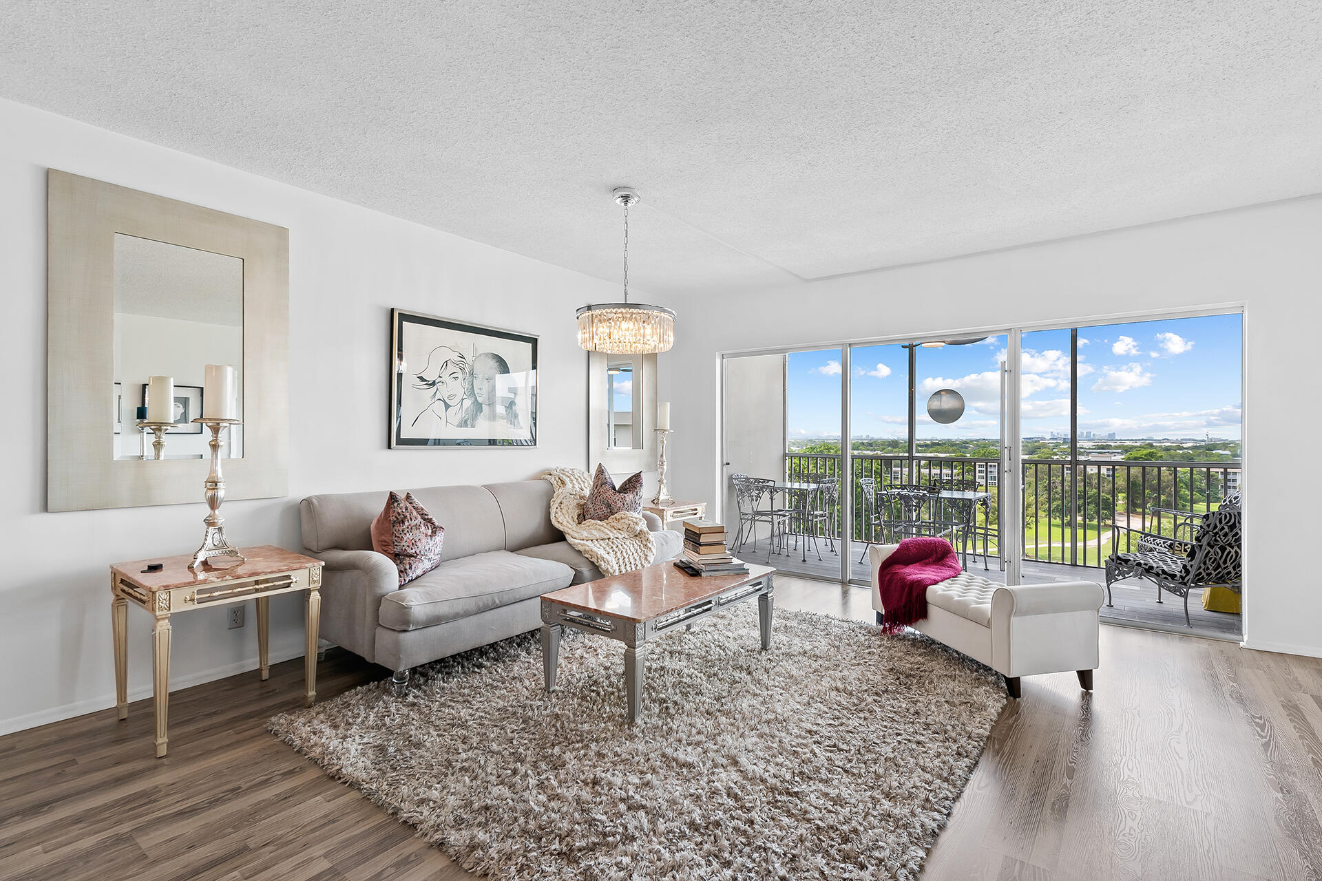 3200 N Palm Aire Drive Unit: 901