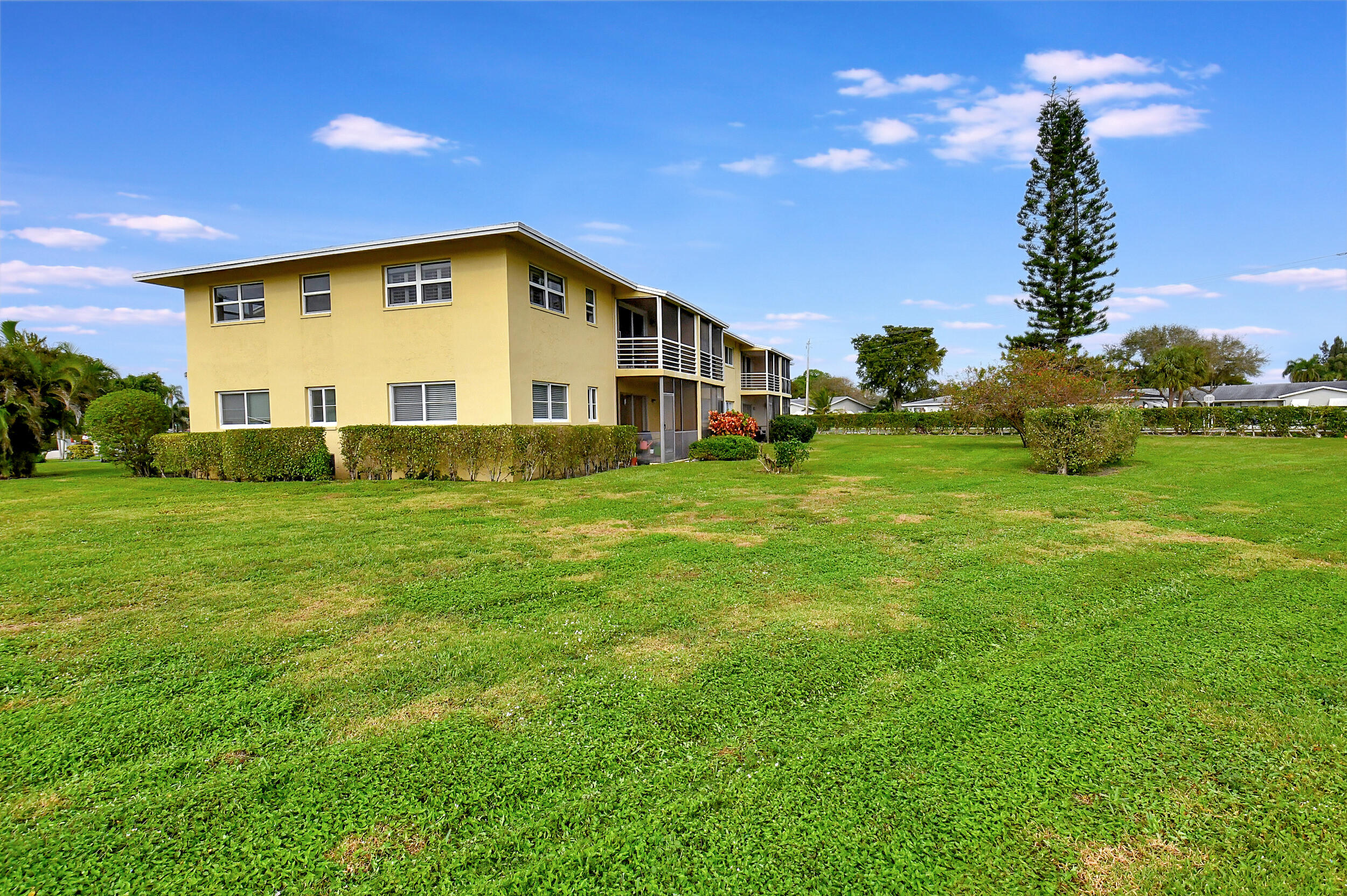 2300 Del Aire Boulevard 204, Delray Beach Unit: 204