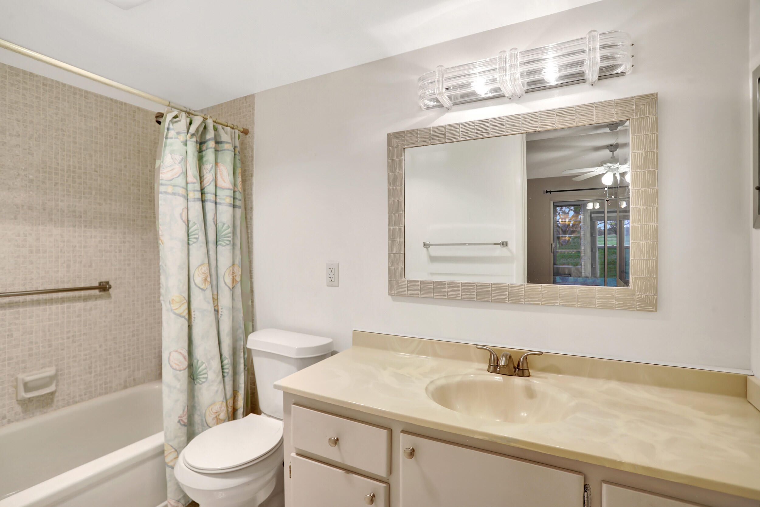 1011 Ventnor G, Deerfield Beach