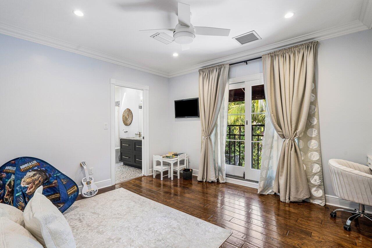 2305 Bay Drive, Pompano Beach