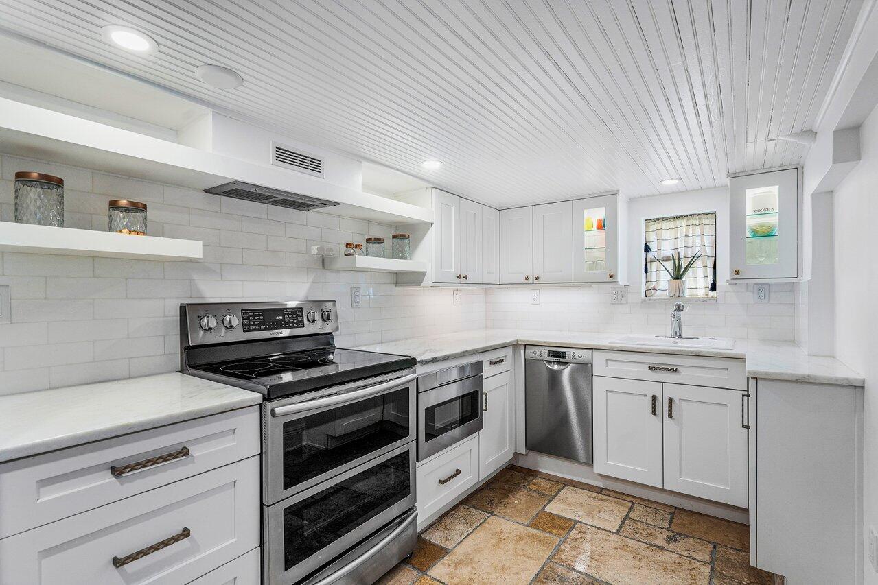 2305 Bay Drive, Pompano Beach