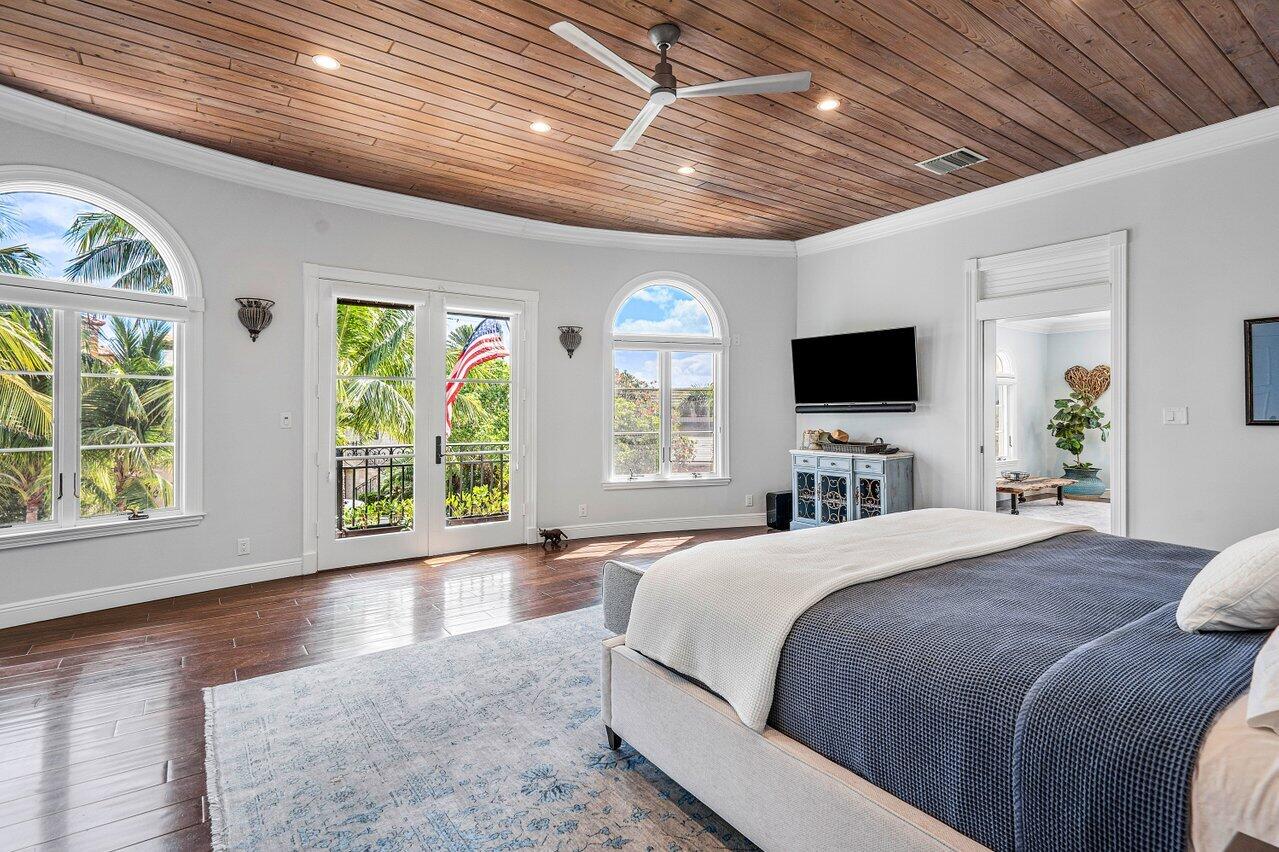 2305 Bay Drive, Pompano Beach