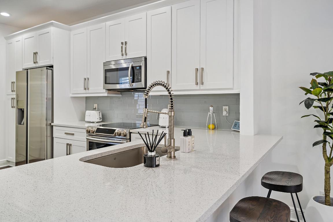 113 W Indian Crossing Circle