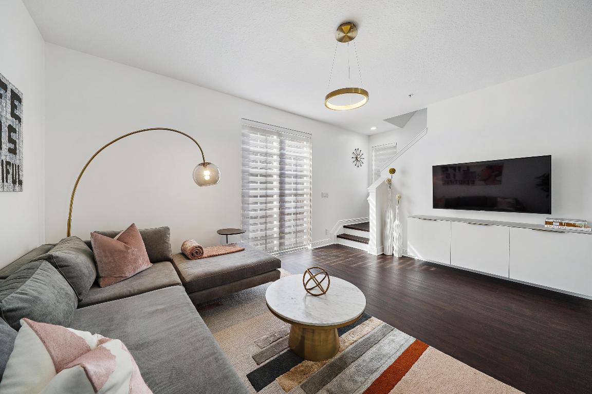 113 W Indian Crossing Circle