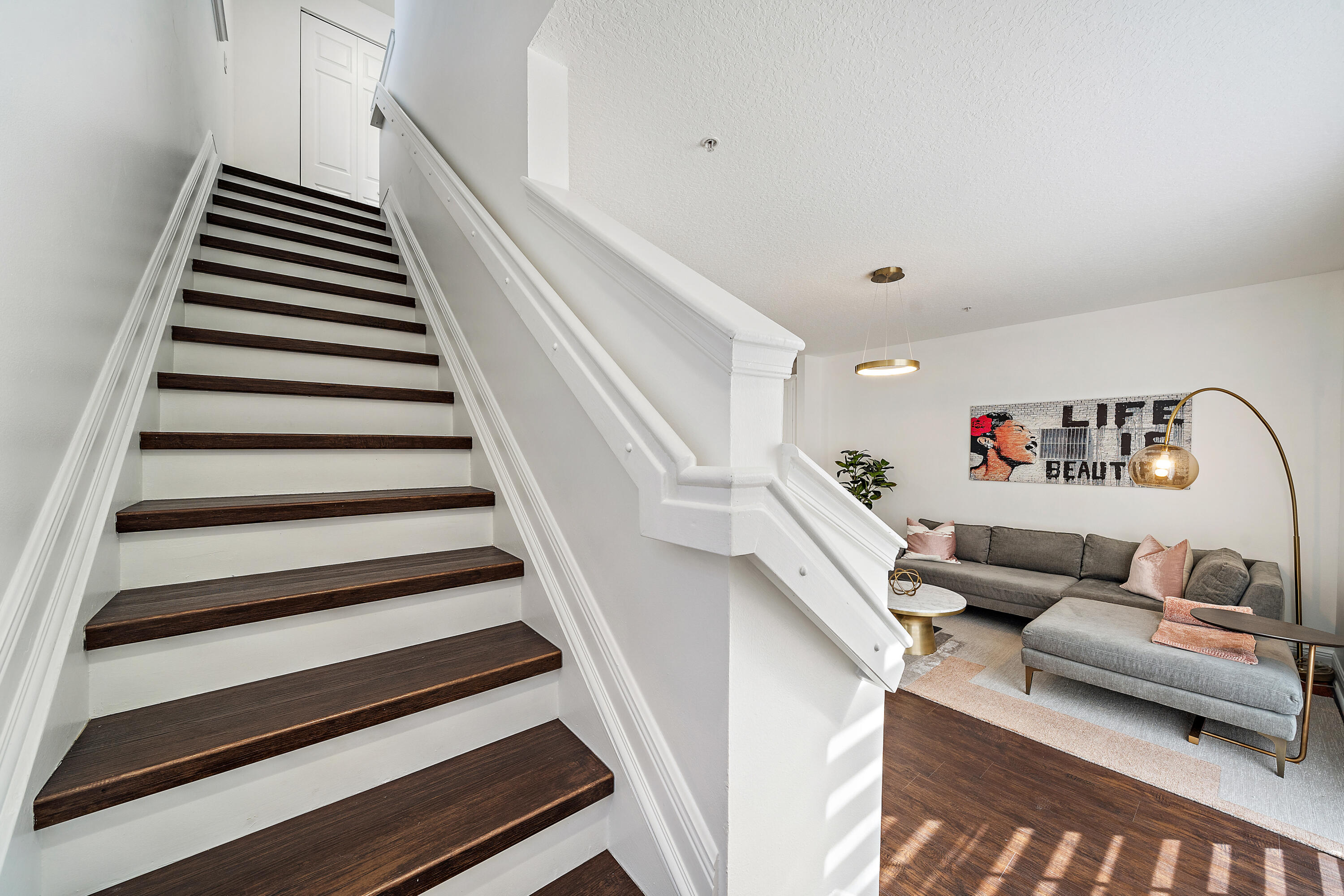 113 W Indian Crossing Circle