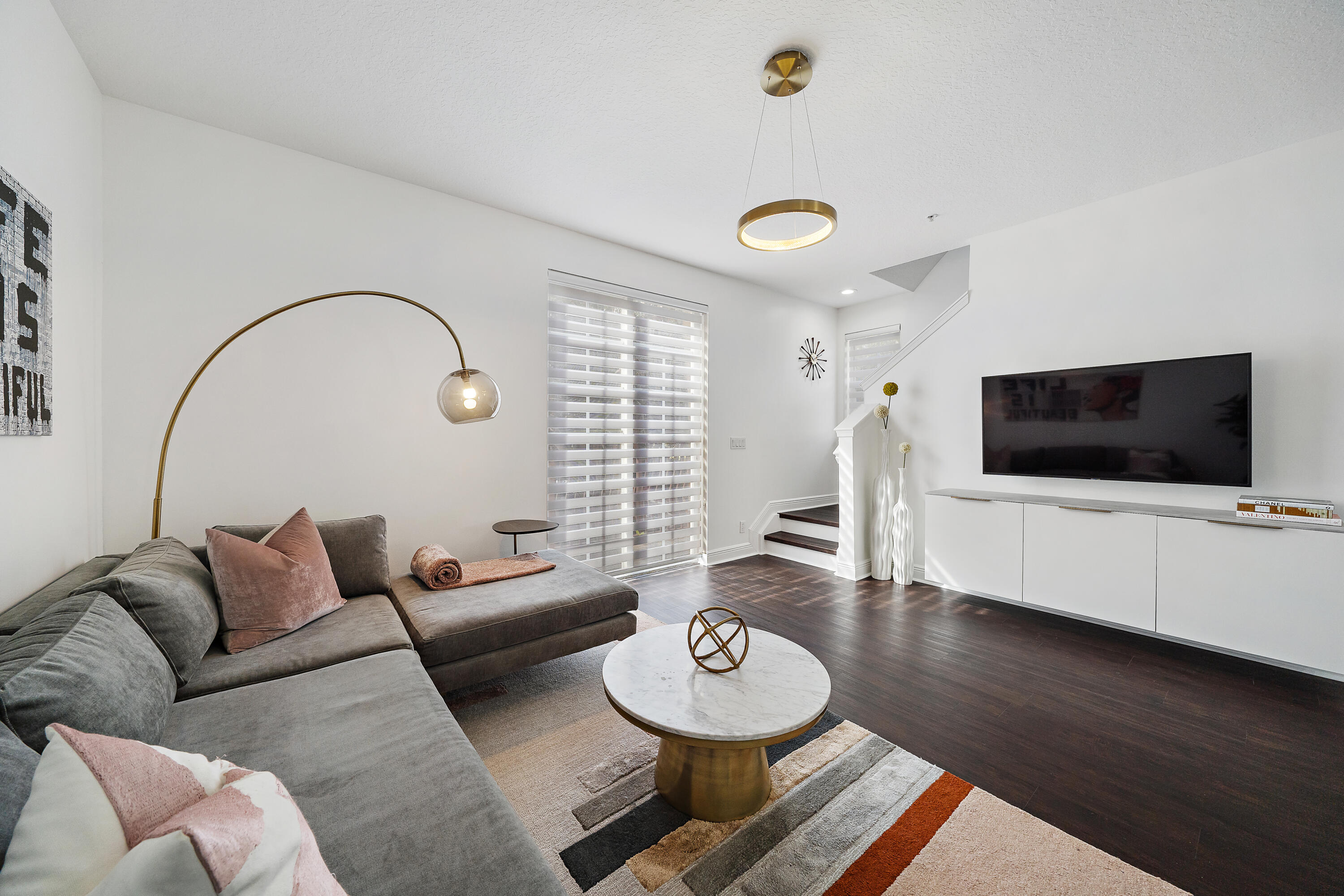 113 W Indian Crossing Circle