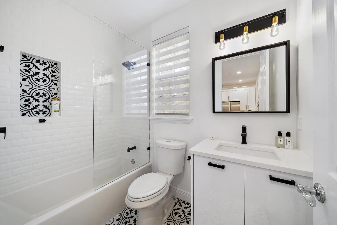 113 W Indian Crossing Circle