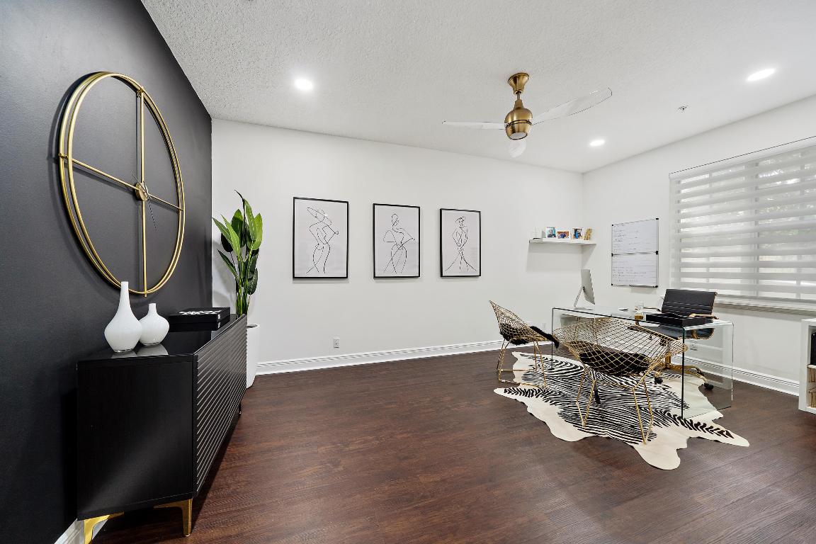 113 W Indian Crossing Circle