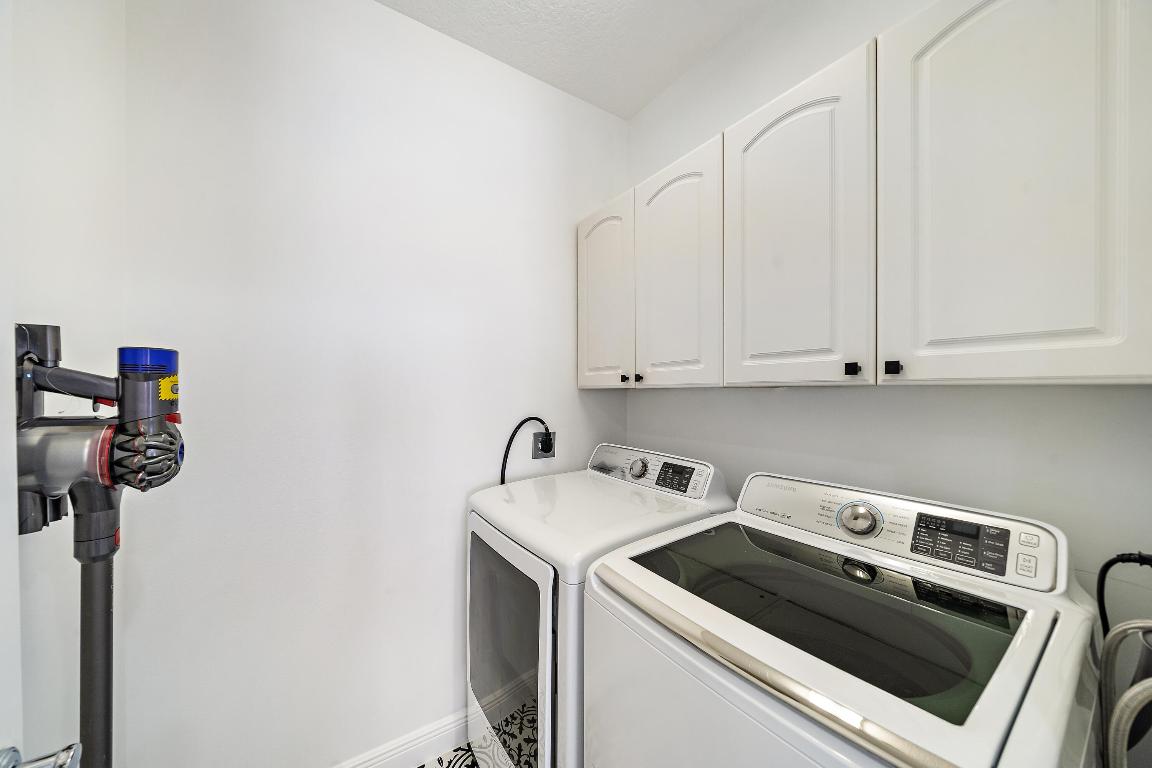 113 W Indian Crossing Circle