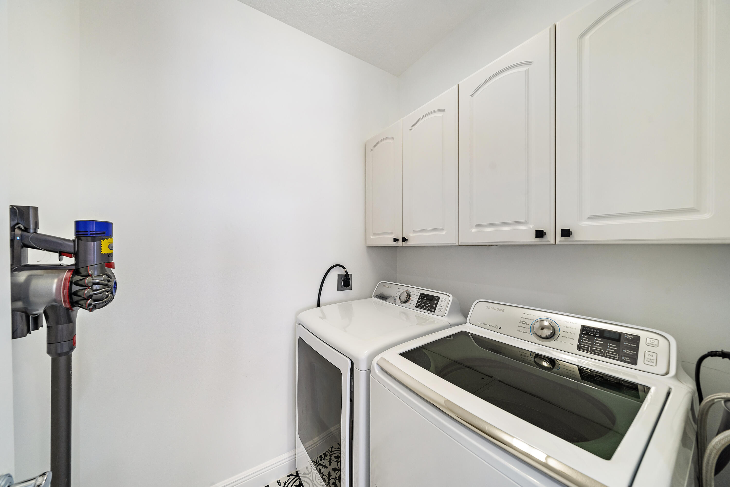 113 W Indian Crossing Circle