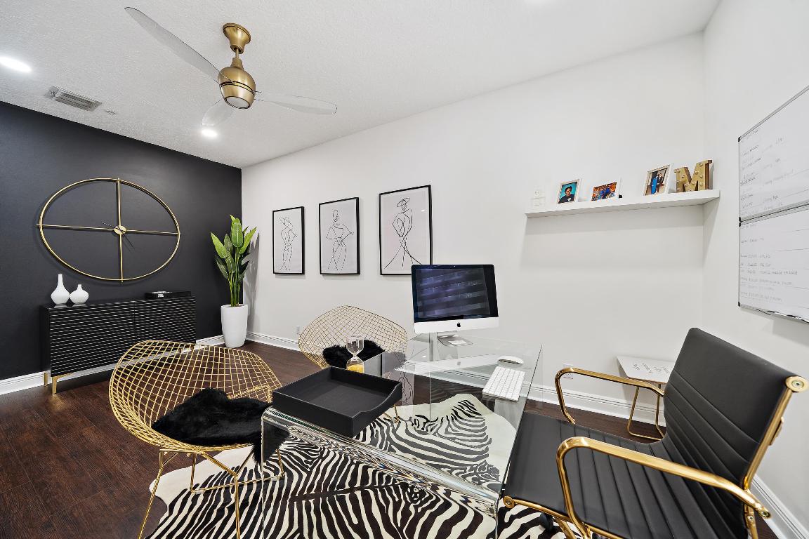 113 W Indian Crossing Circle