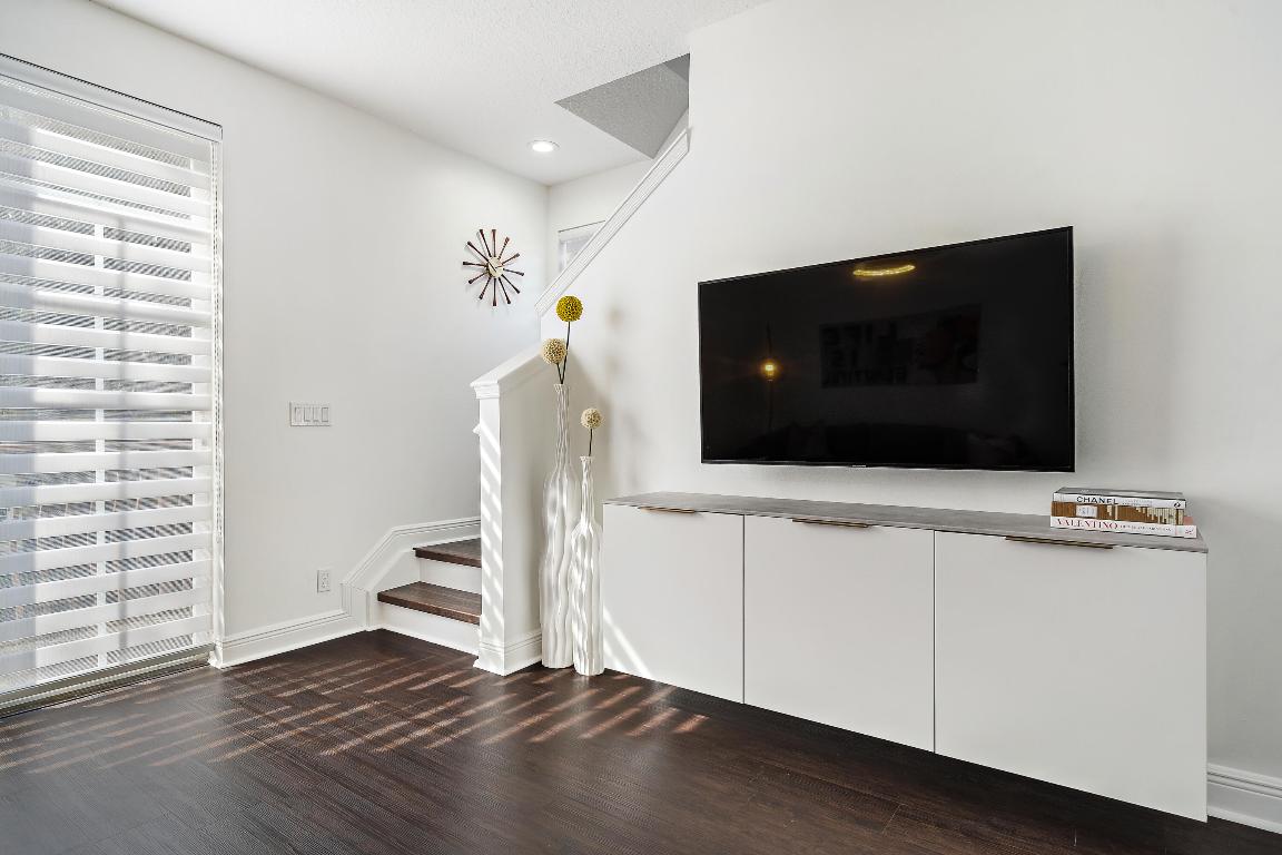 113 W Indian Crossing Circle