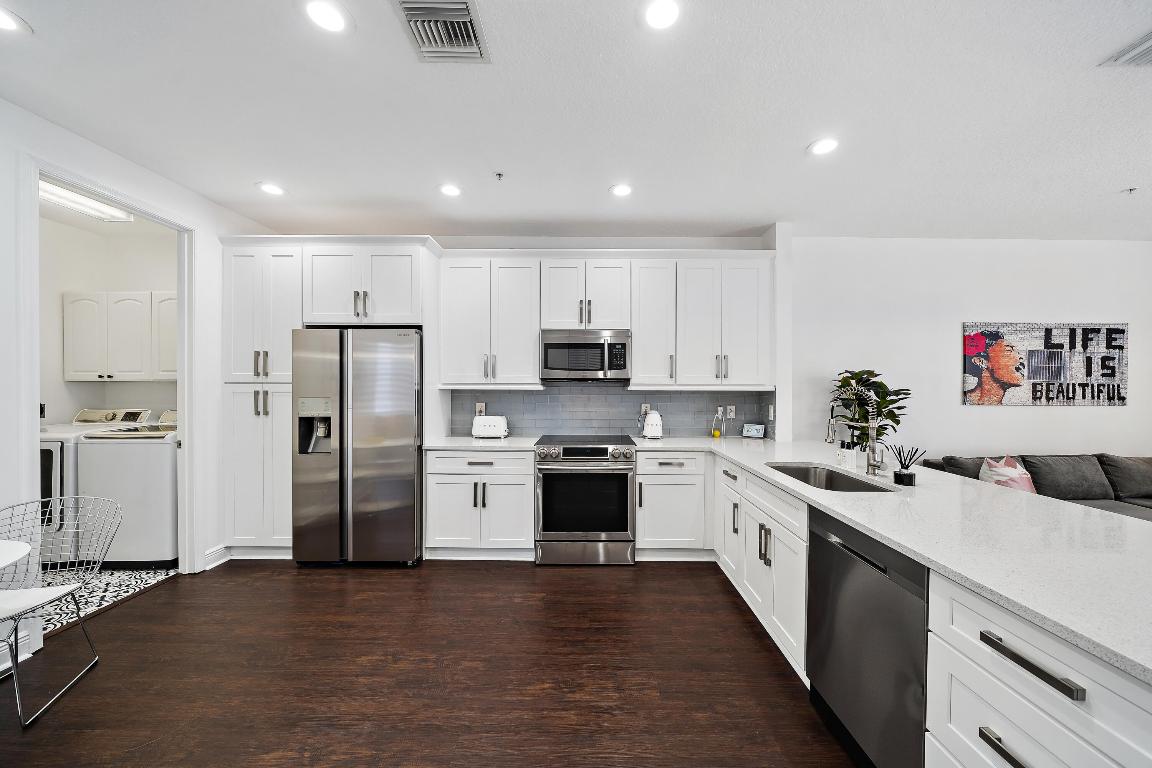 113 W Indian Crossing Circle