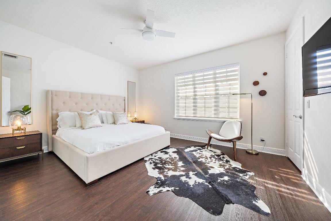 113 W Indian Crossing Circle