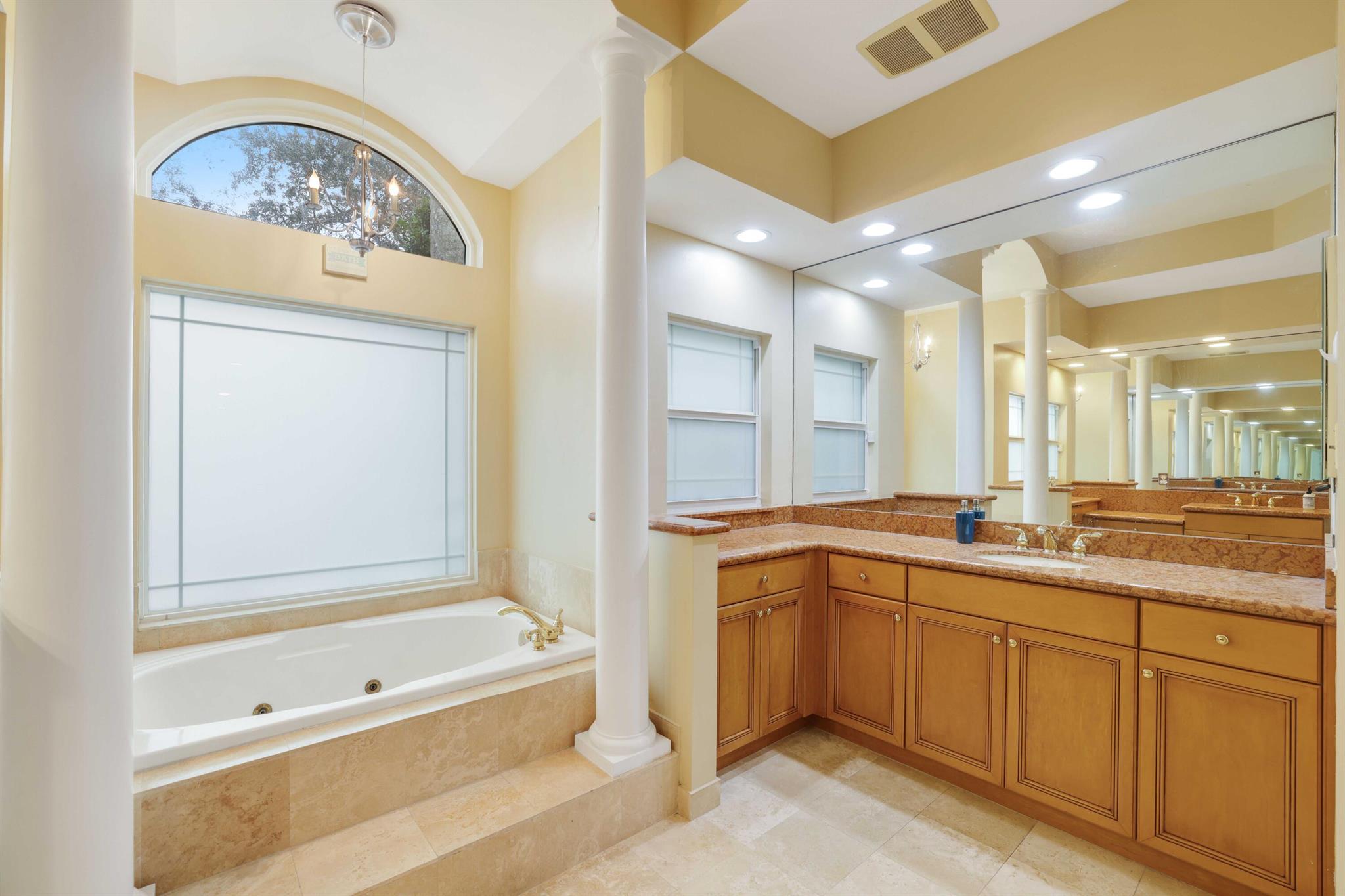 19450 Saturnia Lakes Drive