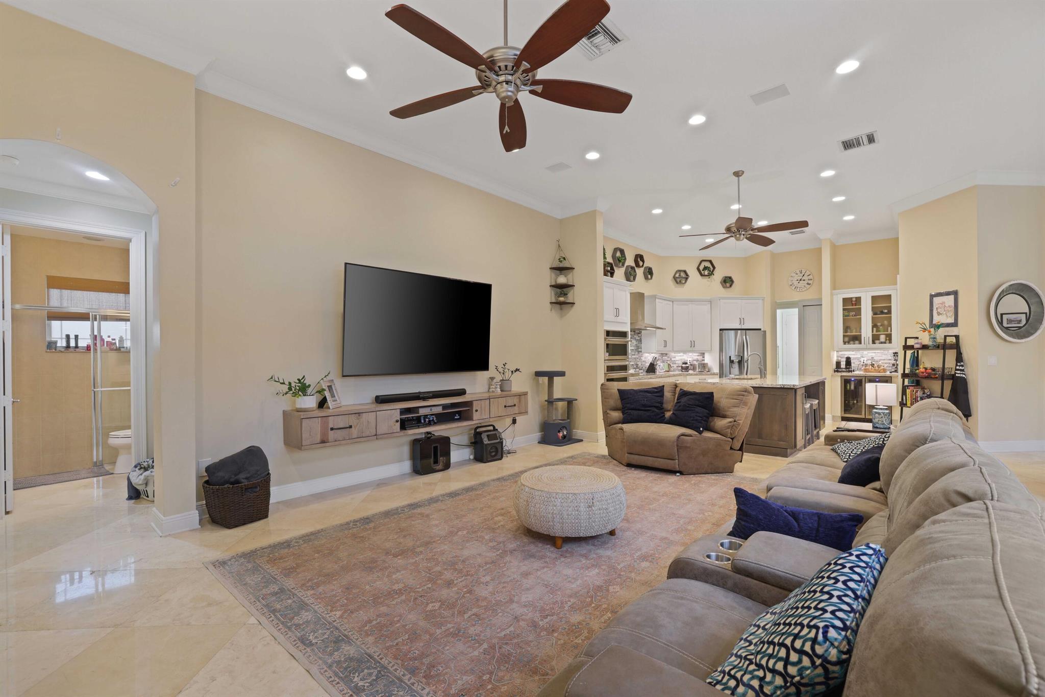 19450 Saturnia Lakes Drive