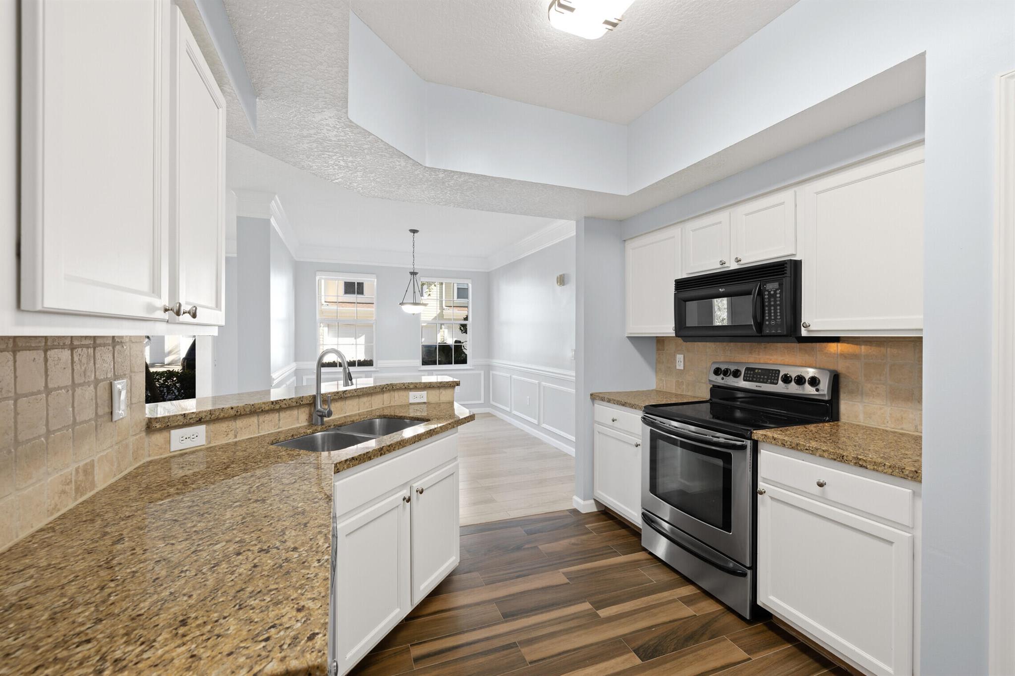 225 Murcia Drive Unit: 102