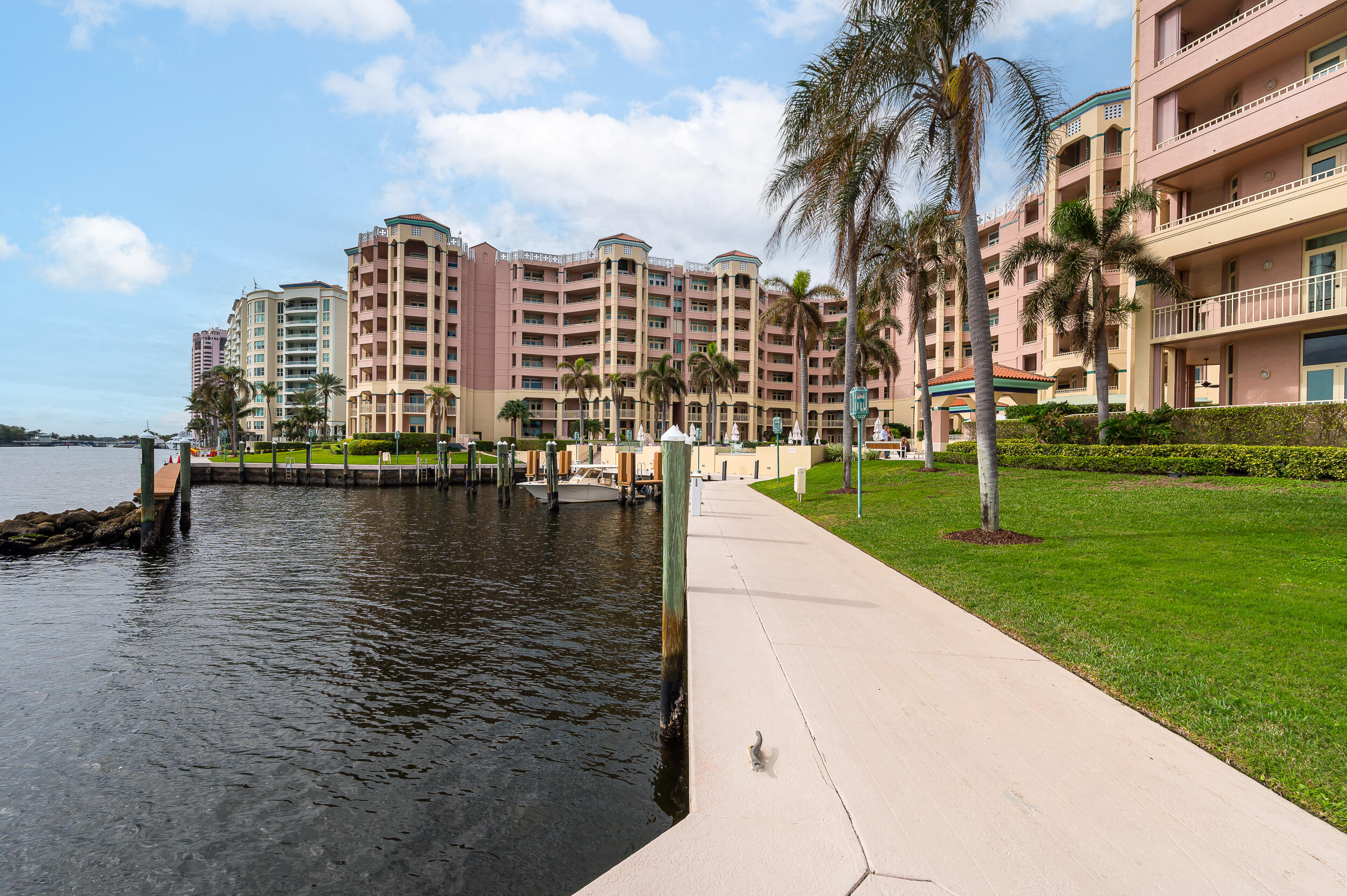 300 SE 5th Avenue 4160, Boca Raton Unit: 4160