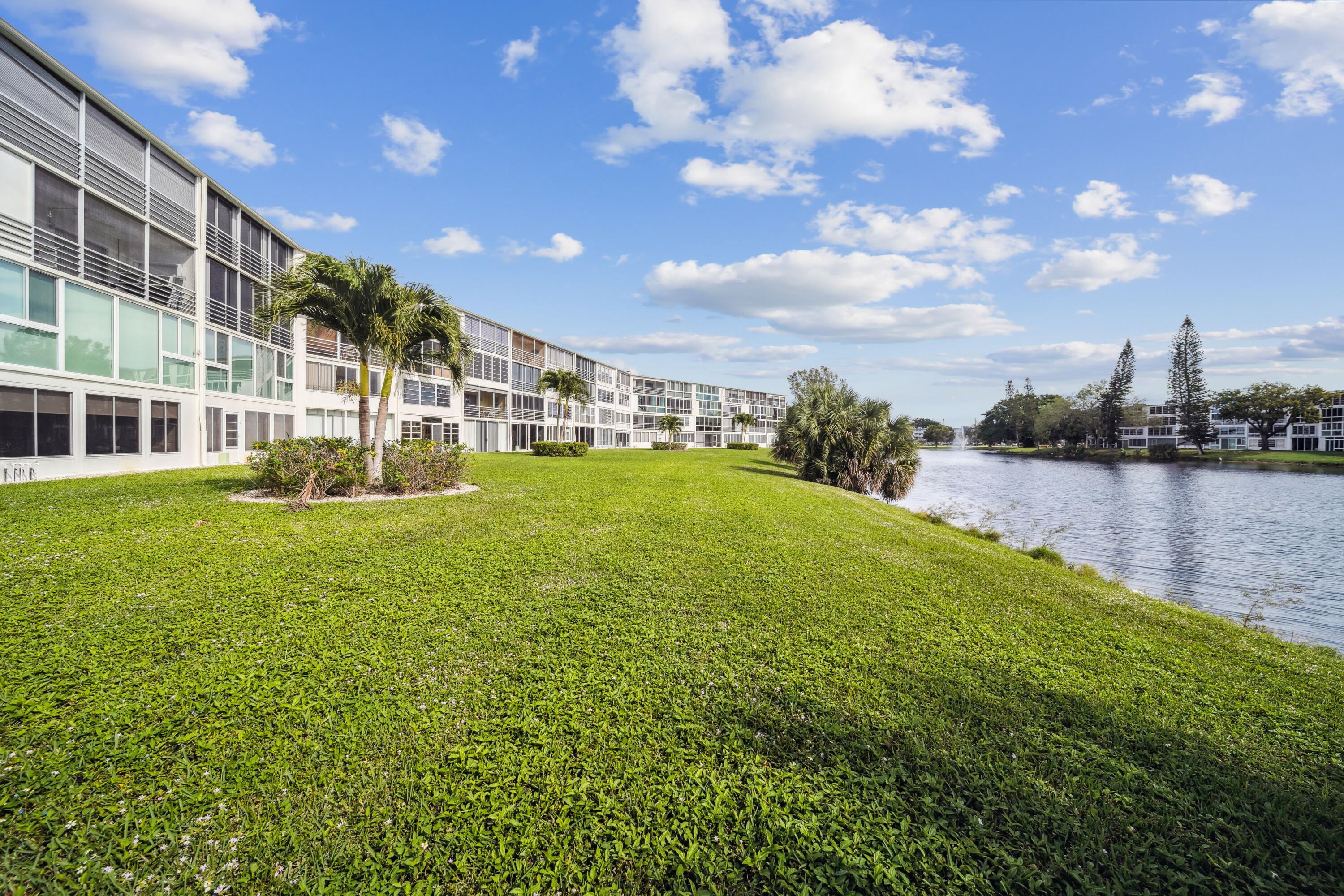 2089 Westbury H Unit: 2089