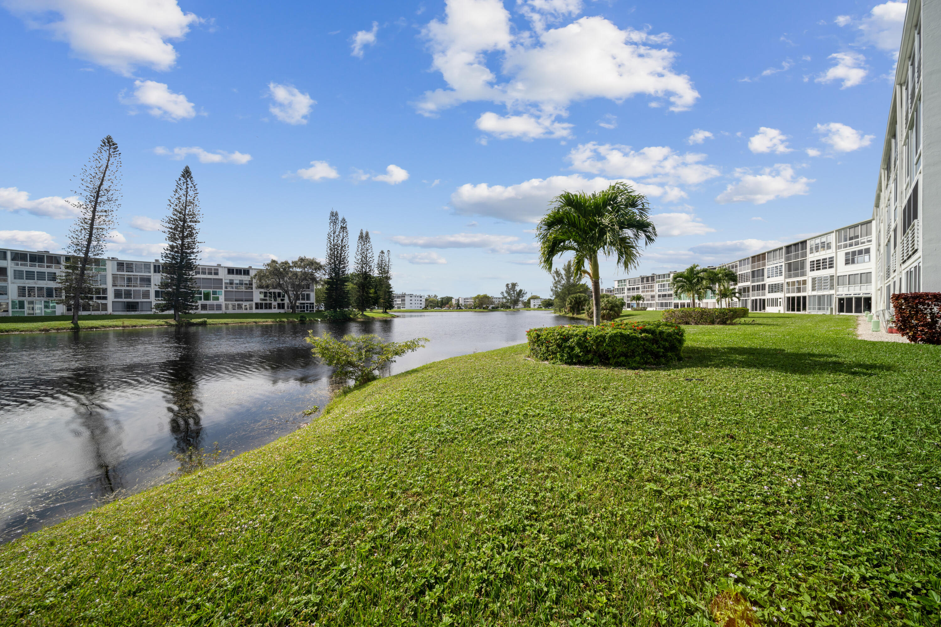 2089 Westbury H Unit: 2089
