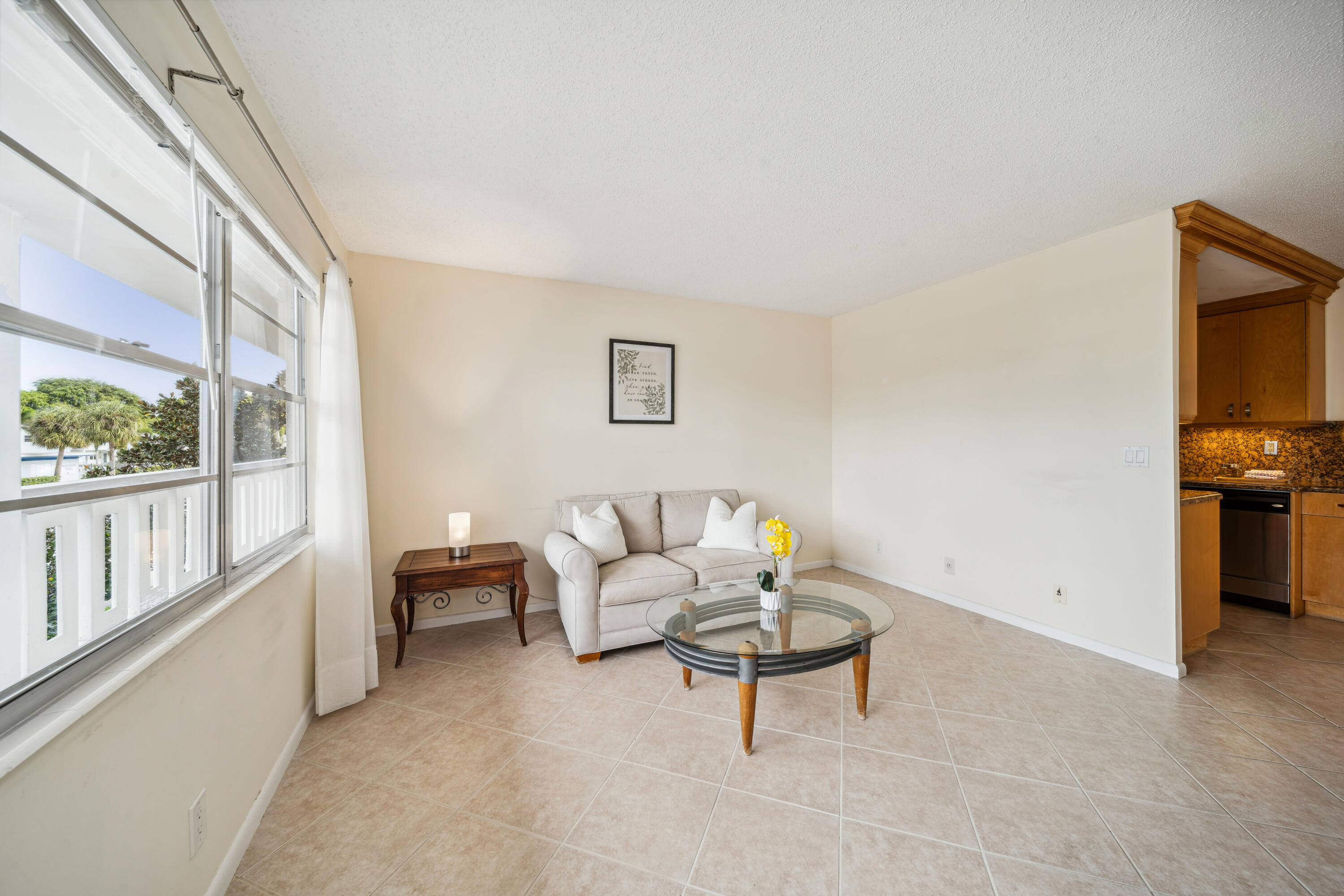 2089 Westbury H Unit: 2089