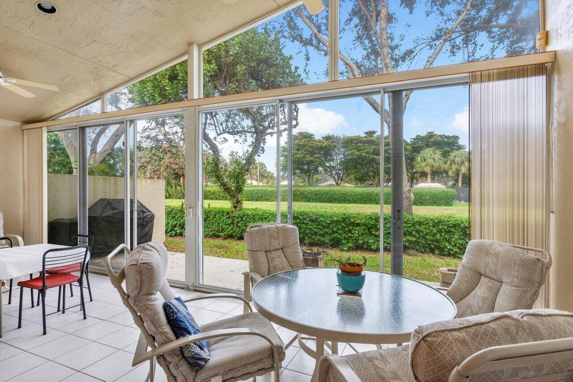 6821 Castlemaine Avenue