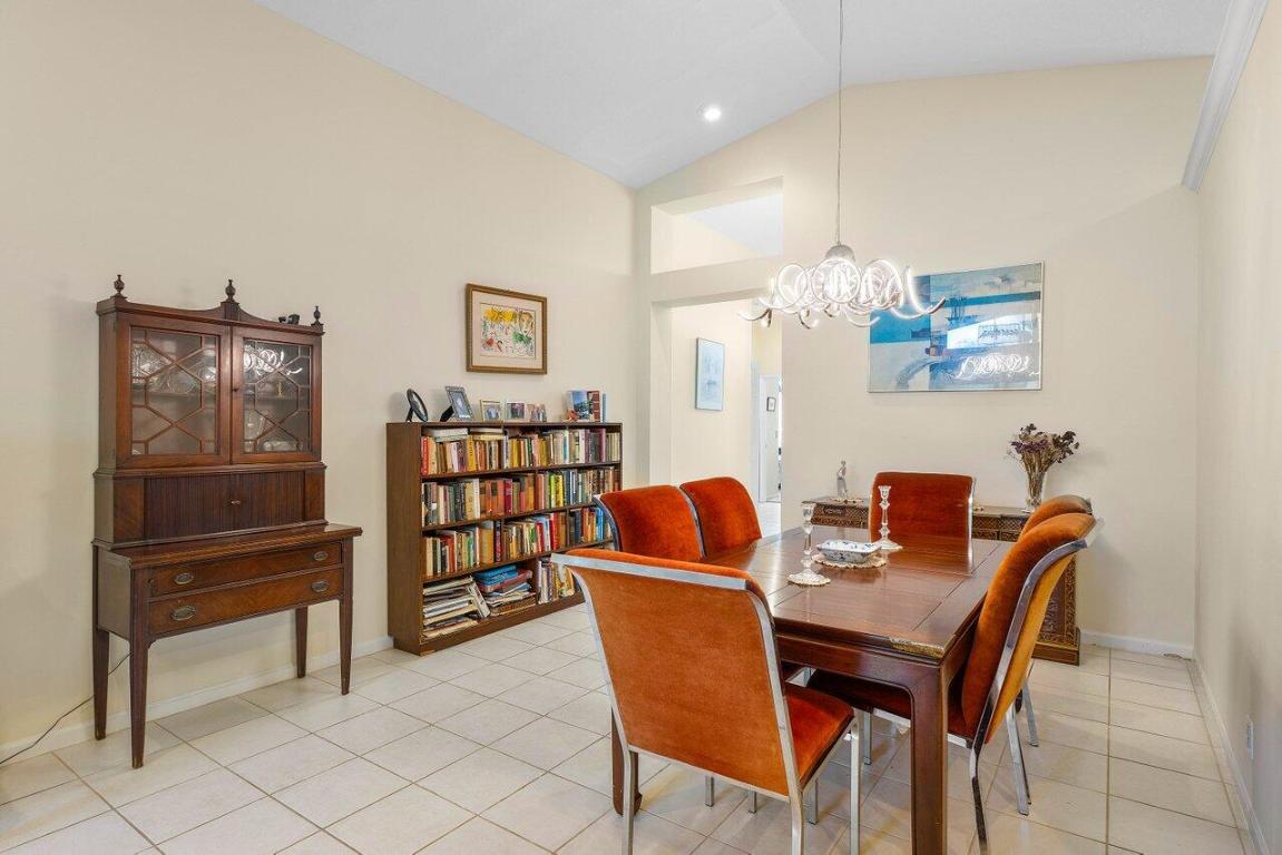 6821 Castlemaine Avenue