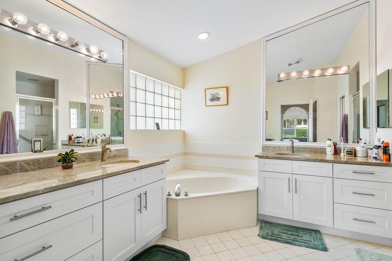 6821 Castlemaine Avenue