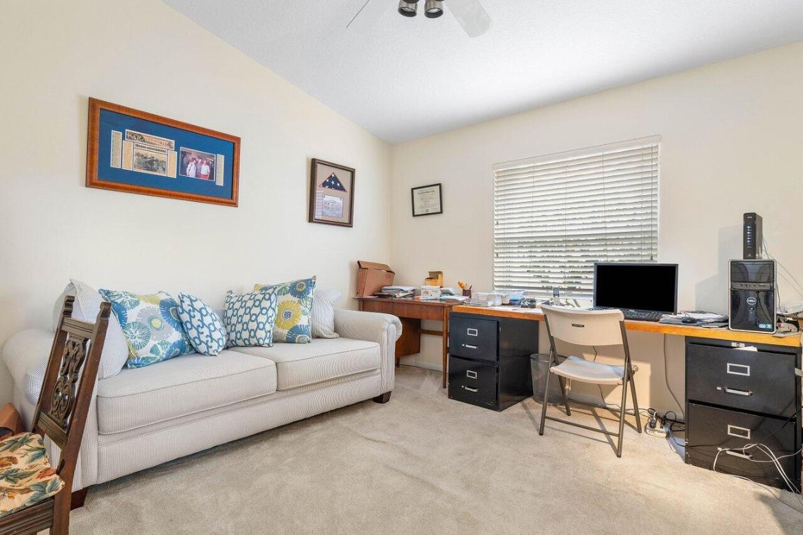 6821 Castlemaine Avenue