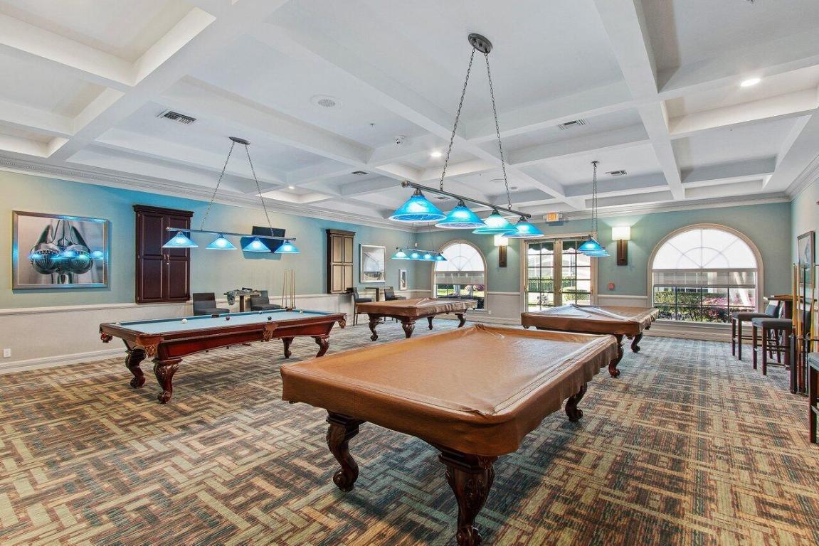 6821 Castlemaine Avenue