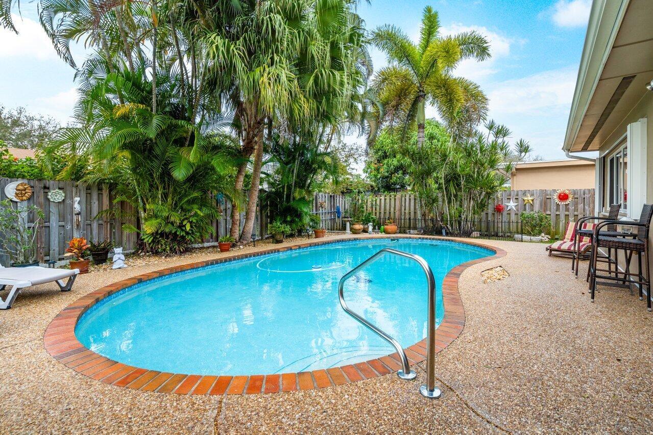 5701 SW 118th Avenue