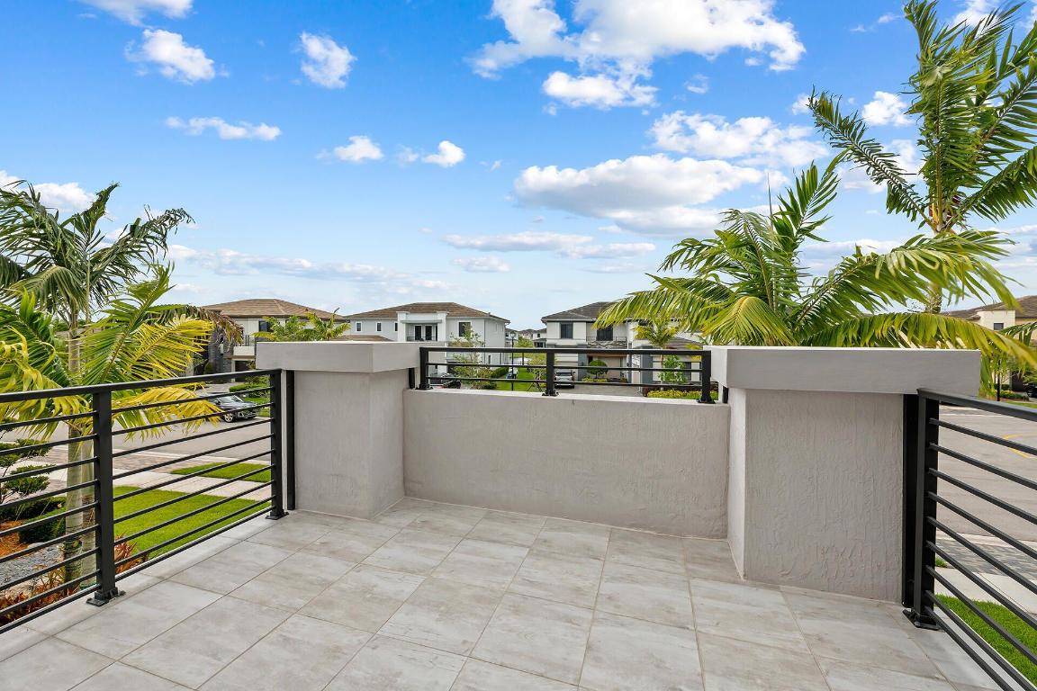 10510 Cobalt Court, Parkland