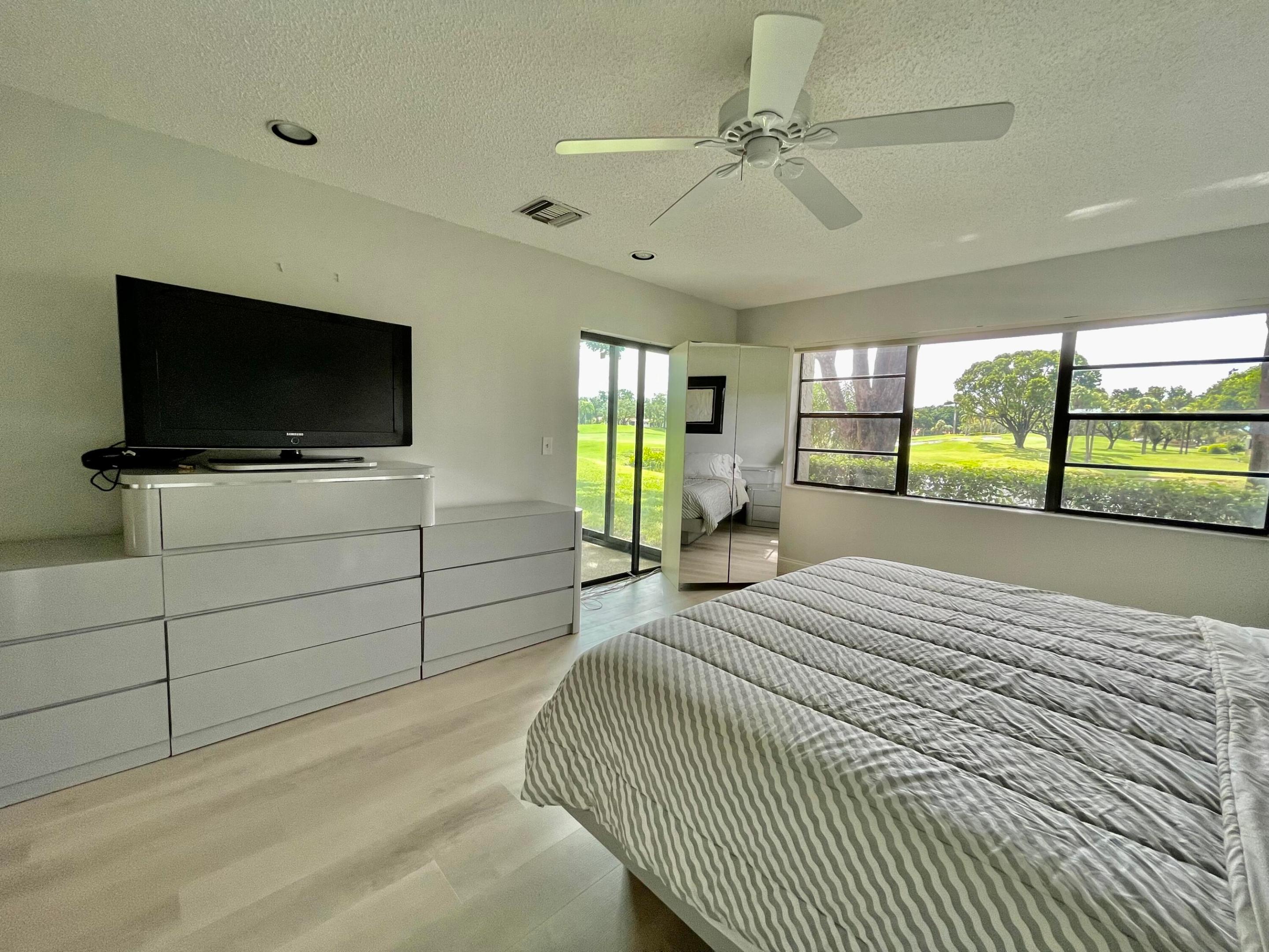 61 Eastgate Drive Unit: E