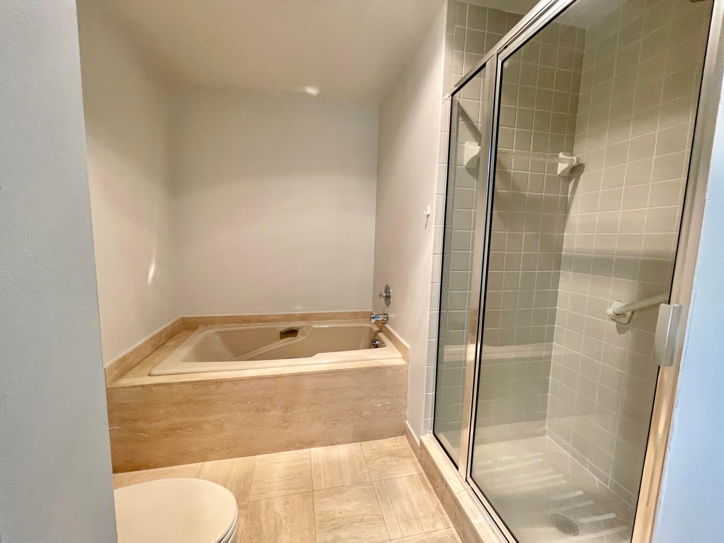 61 Eastgate Drive Unit: E