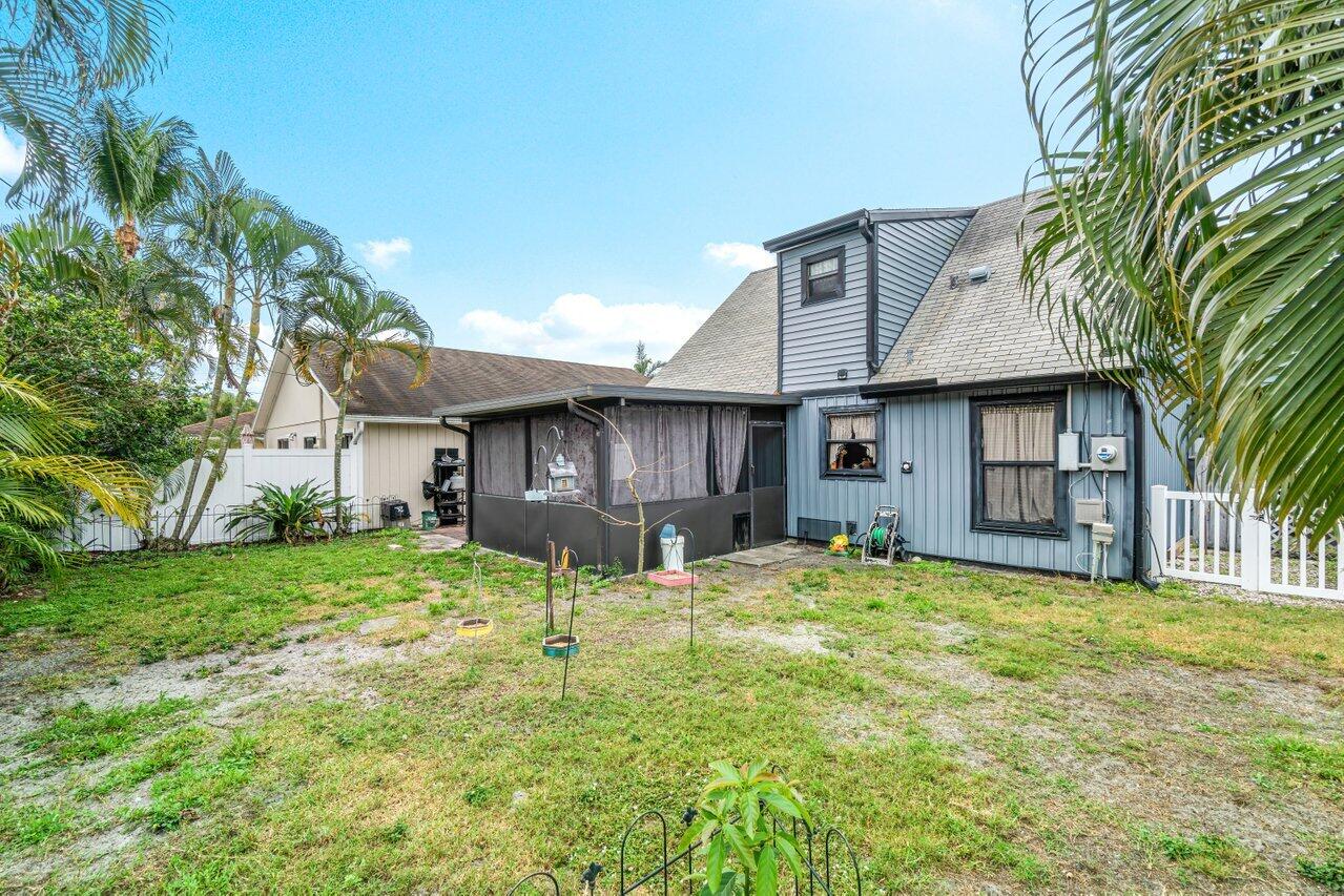 6045 Lace Wood Circle Unit: 6045