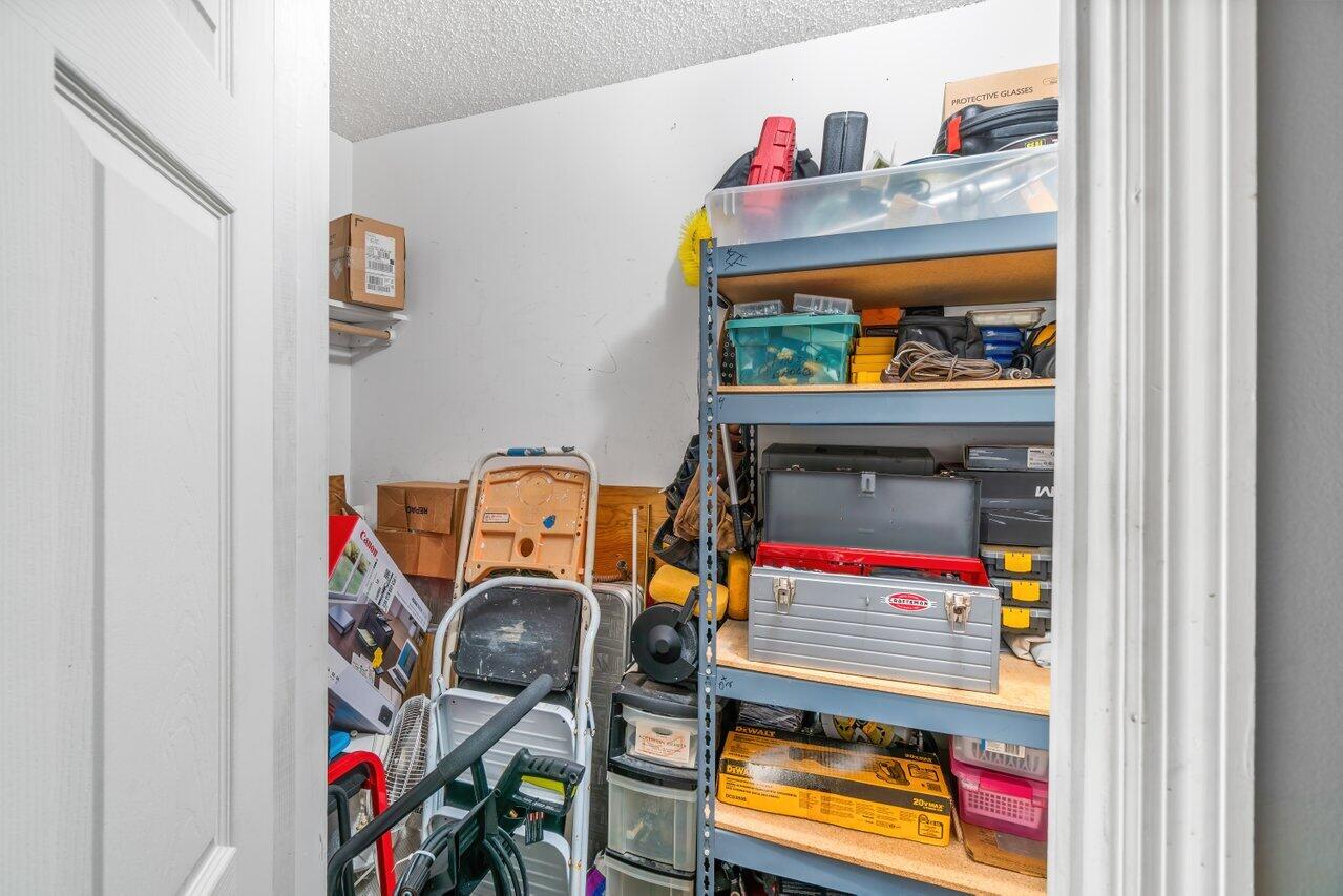 6045 Lace Wood Circle Unit: 6045