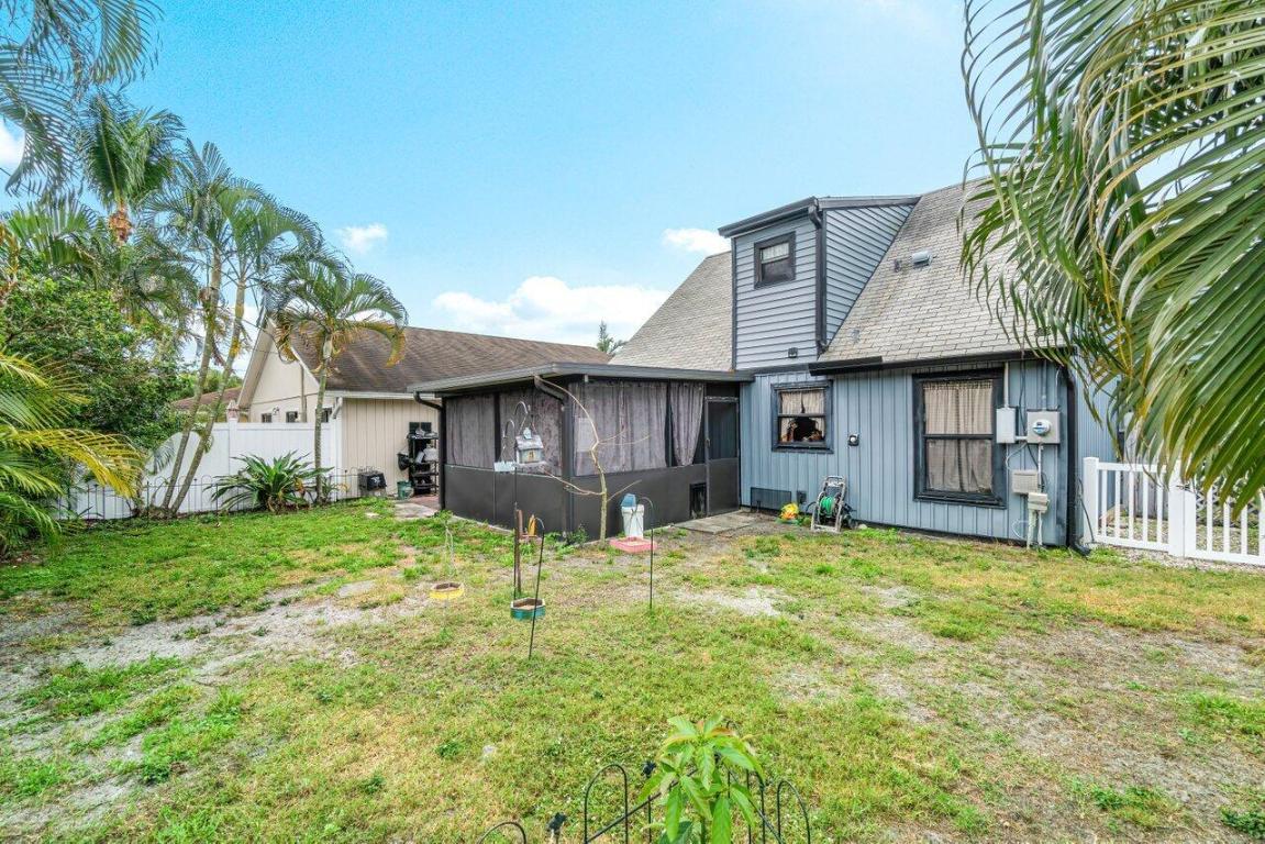 6045 Lace Wood Circle Unit: 6045