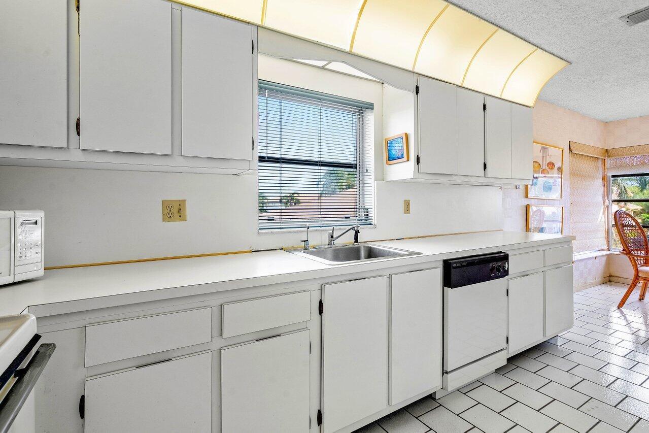 13921 Royal Palm Court Unit: D