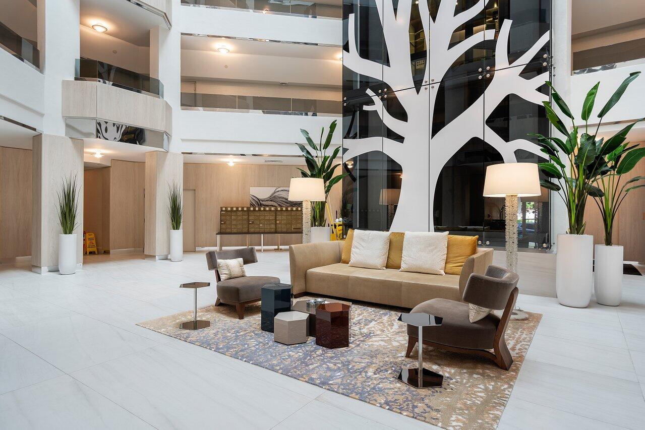 300 SE 5th Avenue, Ph-8100, Boca Raton Unit: Ph-8100